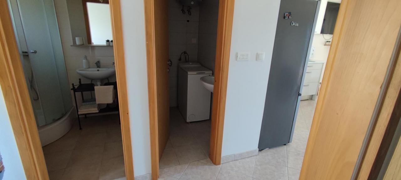 Apartman Mila Marina Ngoại thất bức ảnh
